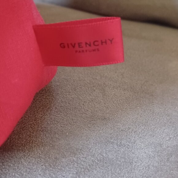 NWOT GIVENCHY Parfum Clutch - Picture 8 of 9
